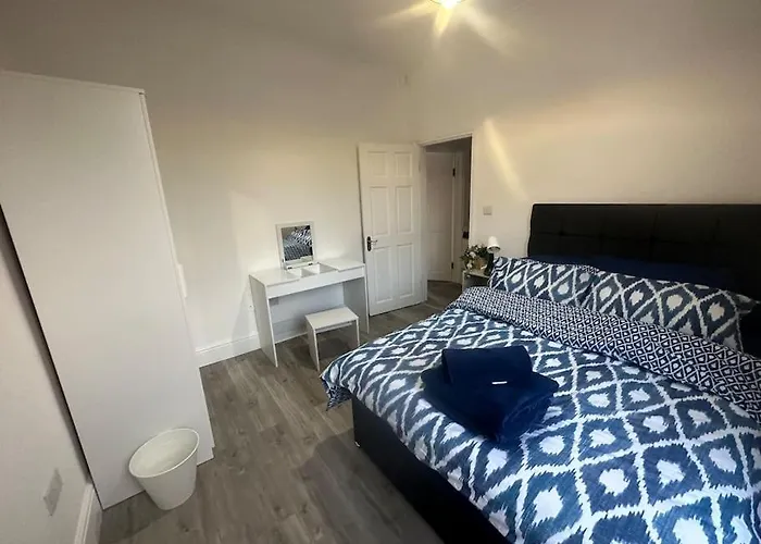 Modern 2 Bedroom Flat, Se6