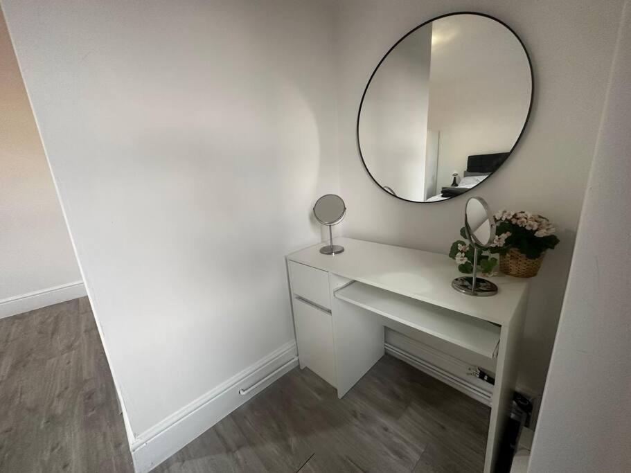 Appartamento Modern 2 Bedroom Flat, Se6 Catford